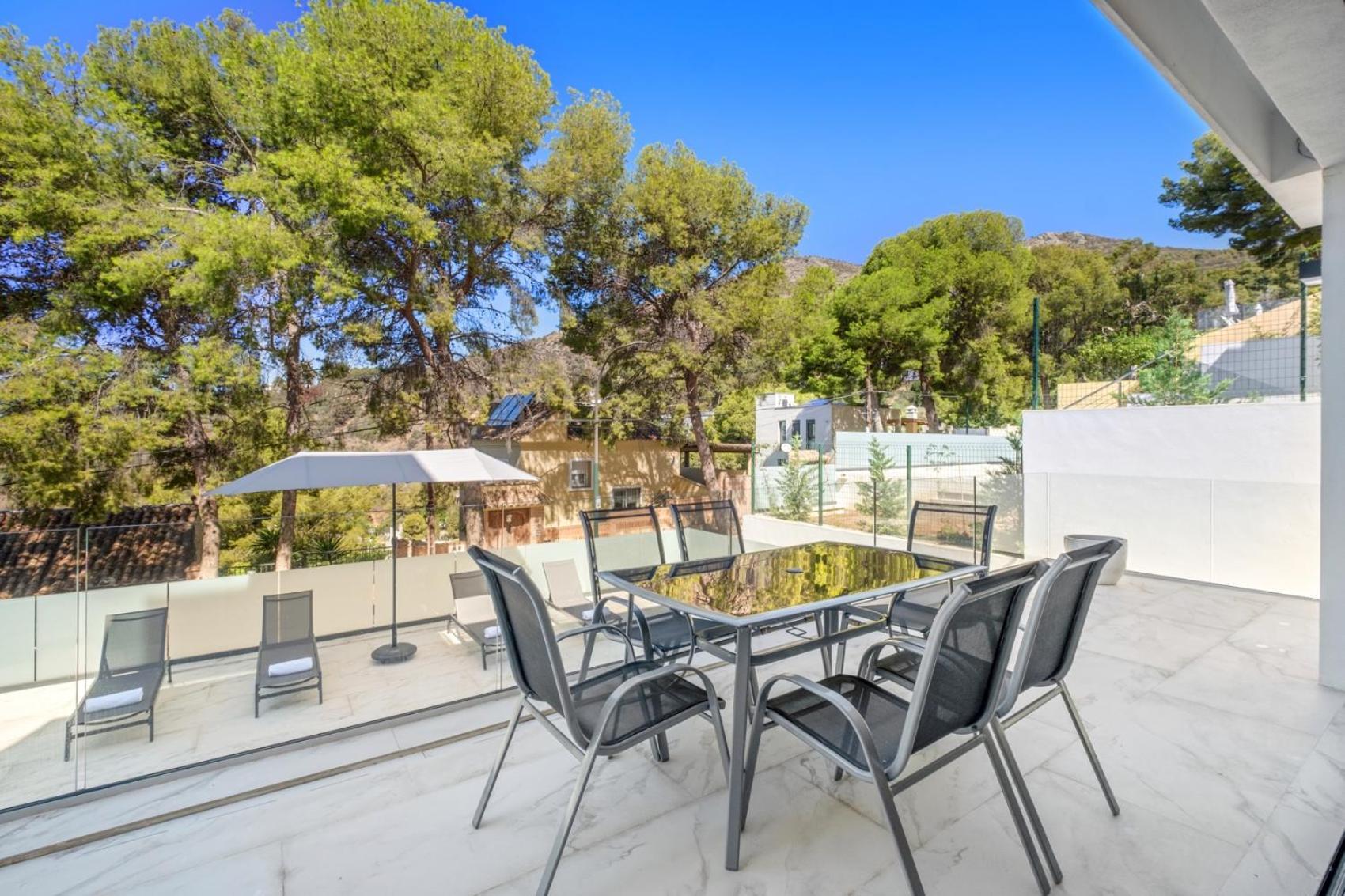Villas Pinares De San Anton - Sea, City, Mountain, Views Málaga Exteriör bild